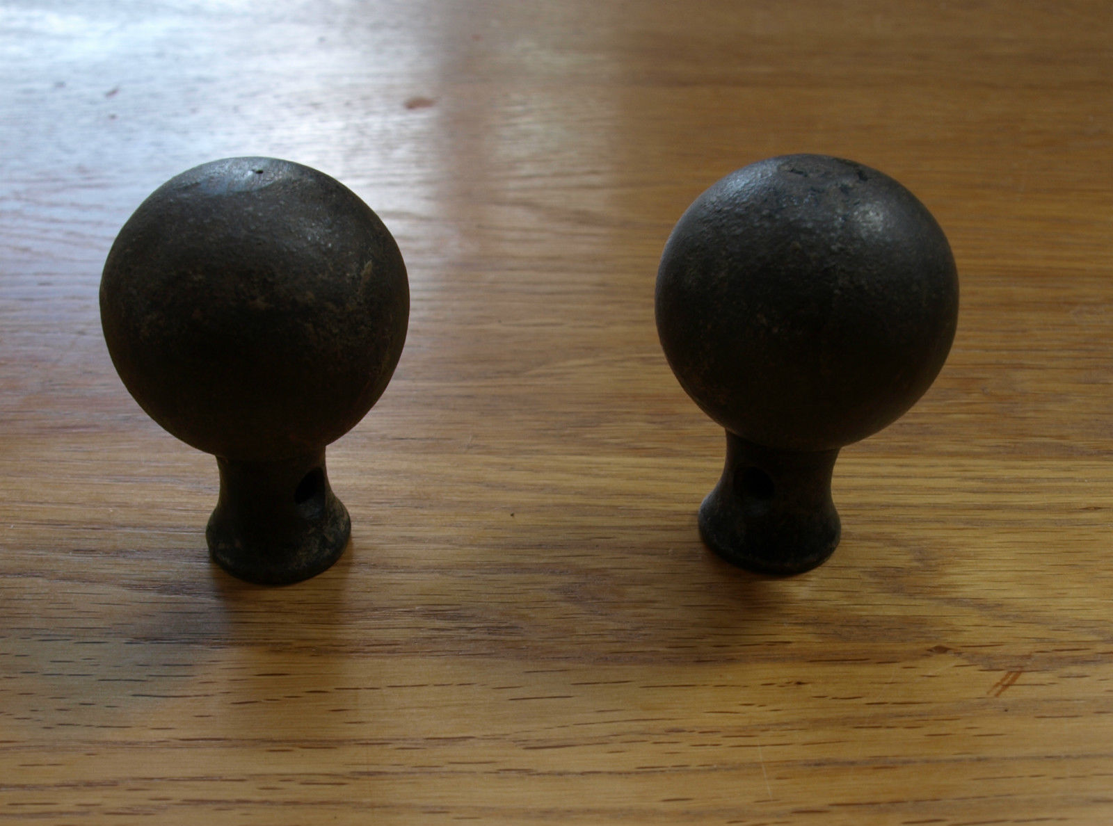 1 Pair of  Iron  Door Knobs   Ref 98