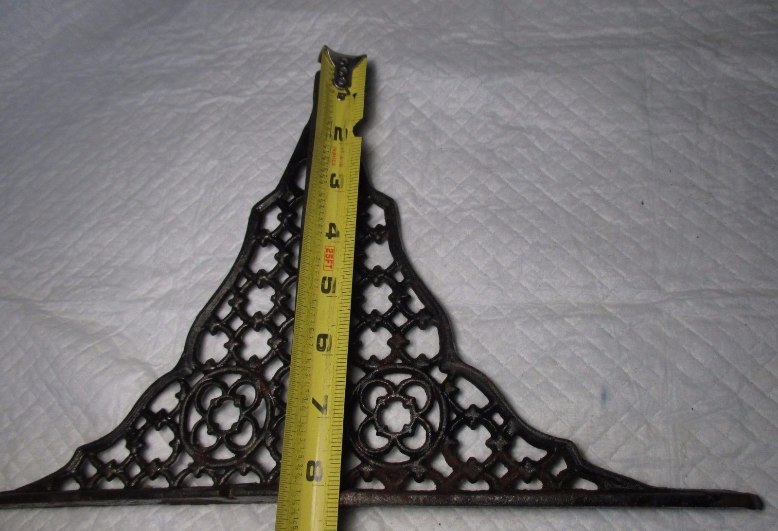 Pair Vintage Victorian Fancy Cast Iron Shelf Brackets 6 5/8" x 8 7/16" salvage