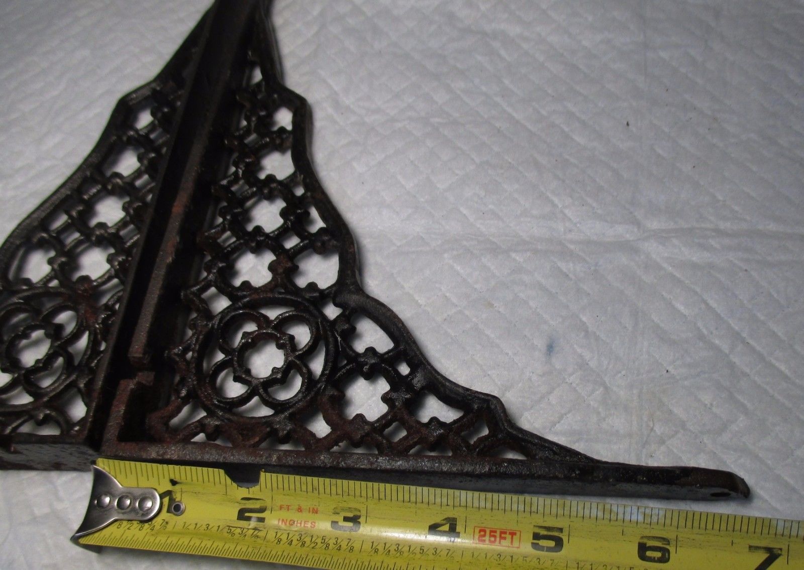 Pair Vintage Victorian Fancy Cast Iron Shelf Brackets 6 5/8" x 8 7/16" salvage