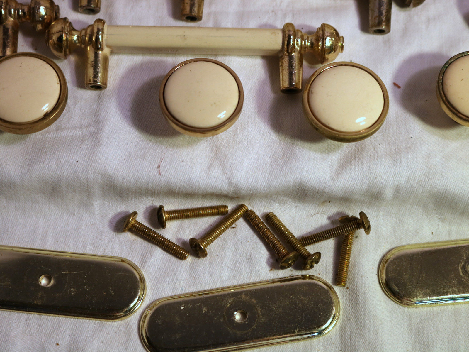 LOT 23 BRASS & Porcelain Drawer & Cabinet Pulls Knobs Salvage vtg kitchen