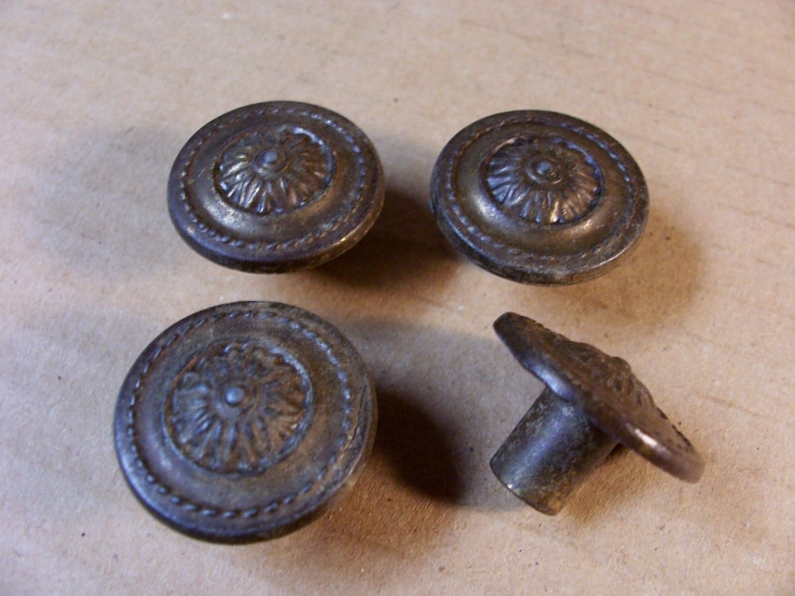 (4) VINTAGE BRASS FINISH DRAWER PULLS / KNOBS -- SCREWS INCLUDED