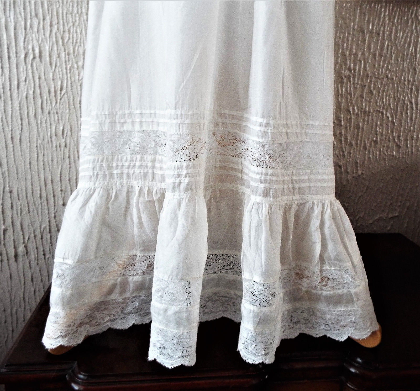 VINTAGE SILK/LACE BABY CHRISTENING GOWN