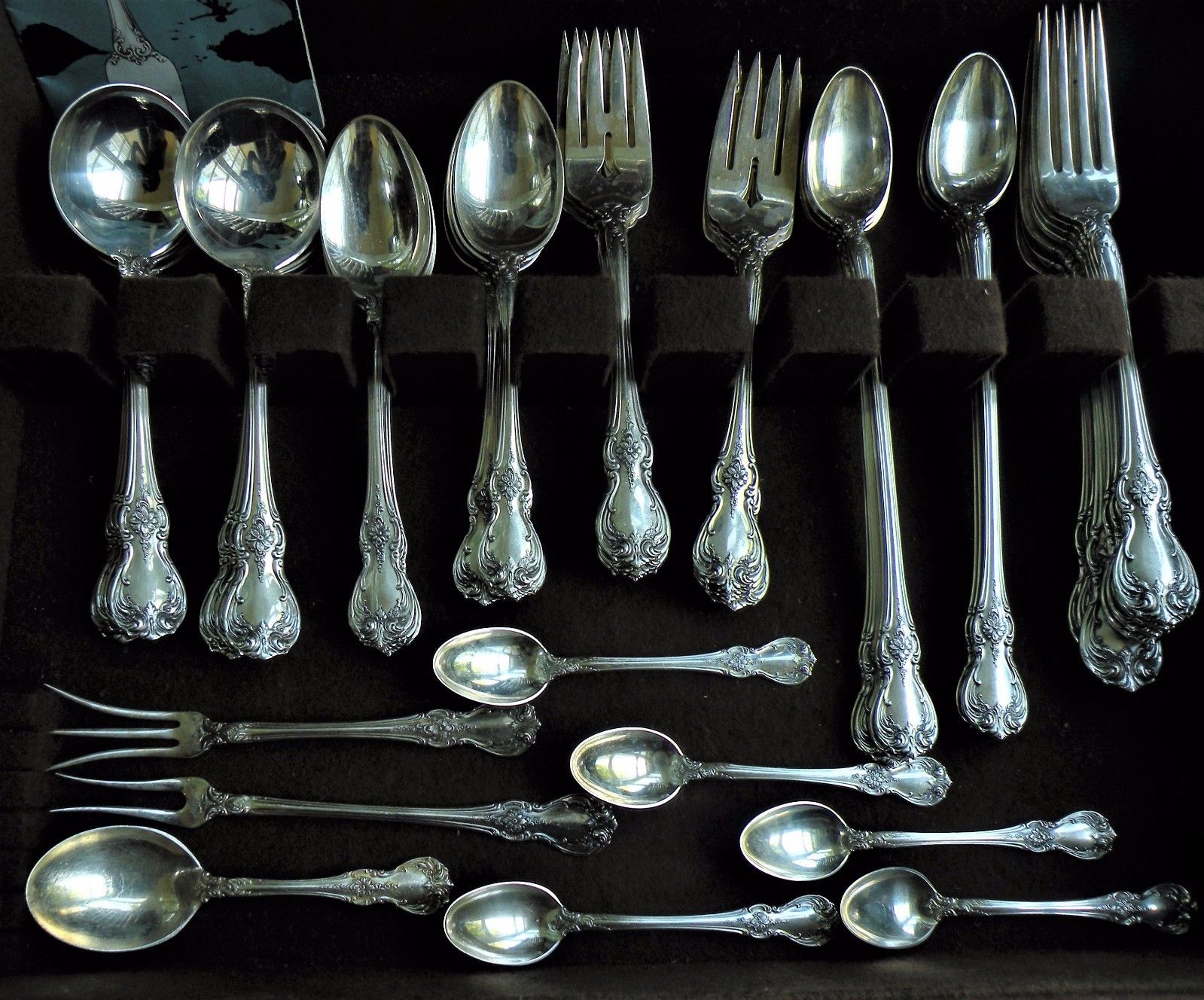 LARGE*TOWLE*OLD MASTER*STERLING SILVER FLATWARE SERVICE FOR 8 & SERVING PIECES