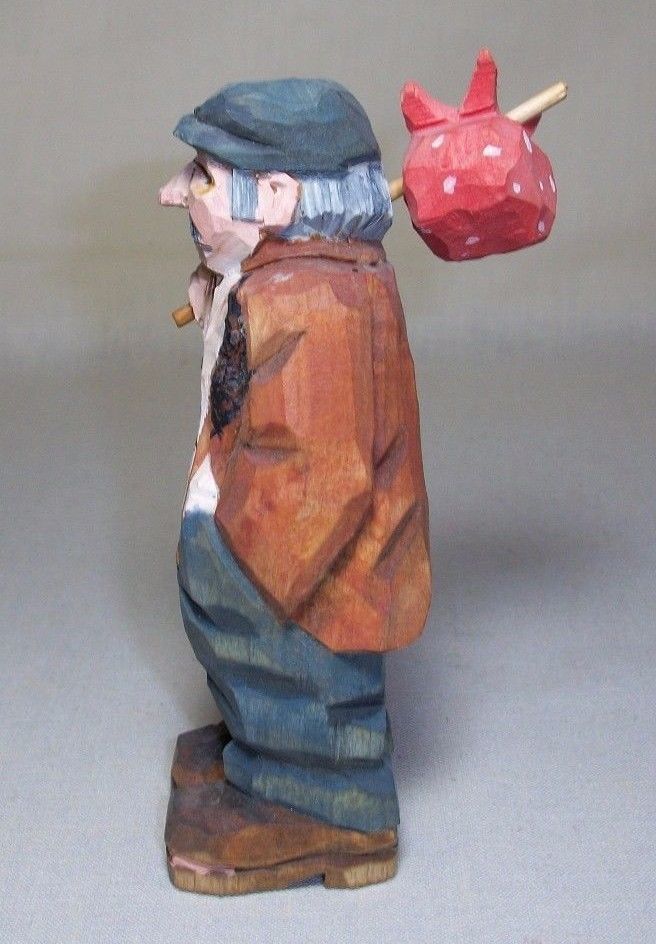 CARVED WOOD TRAVELING MAN 'HOBO' 5 INCH CARVING SIGNED FOLK ART