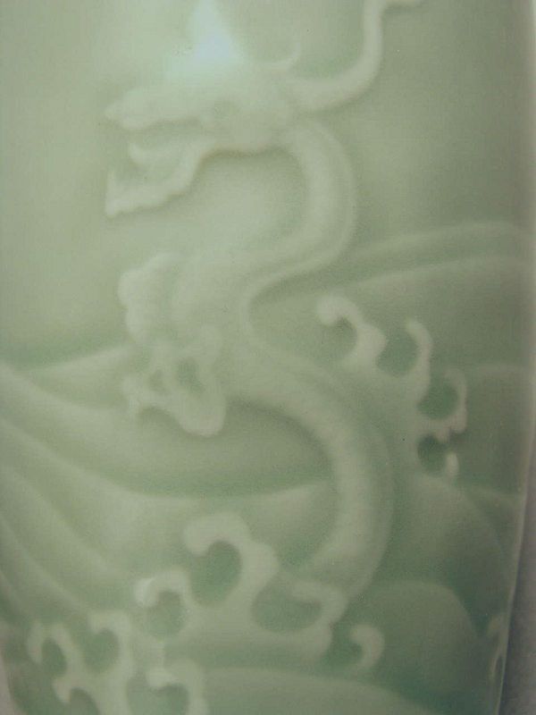 Exquisite Rare Chinese Celadon Porcelain Vase Marked Qing Kangxi