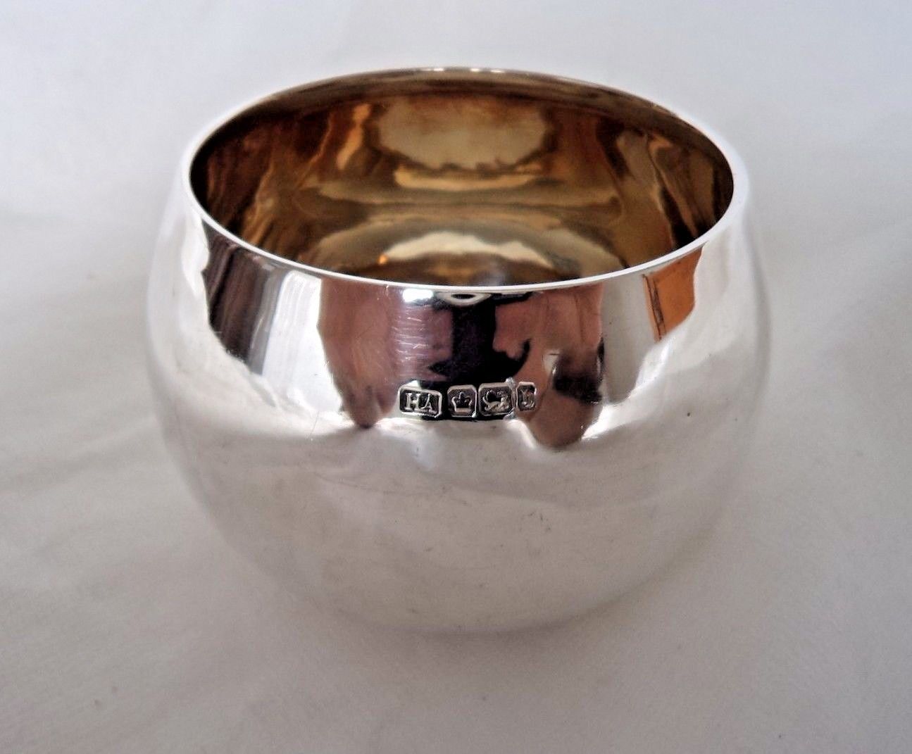 LARGE VICTORIAN 1900 SOLID / STERLING SILVER BOWL