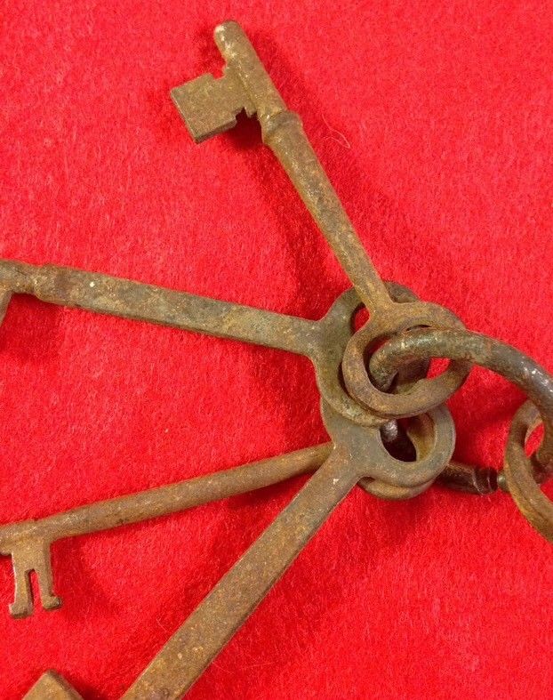 Antique Skeleton Keys Lot Of Five