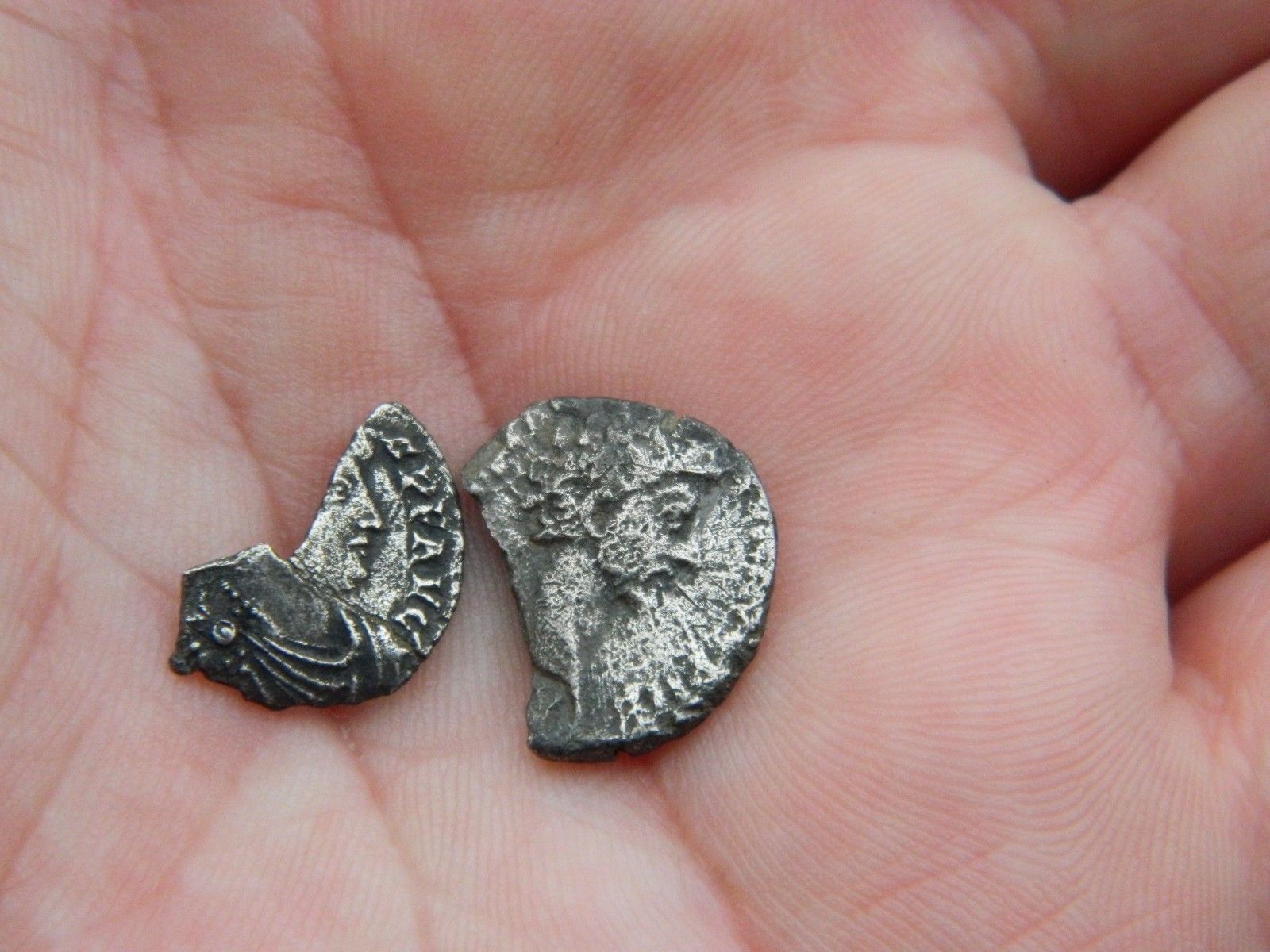 Un researched broken Roman Silver denari  siliqua coins metal detecting detector