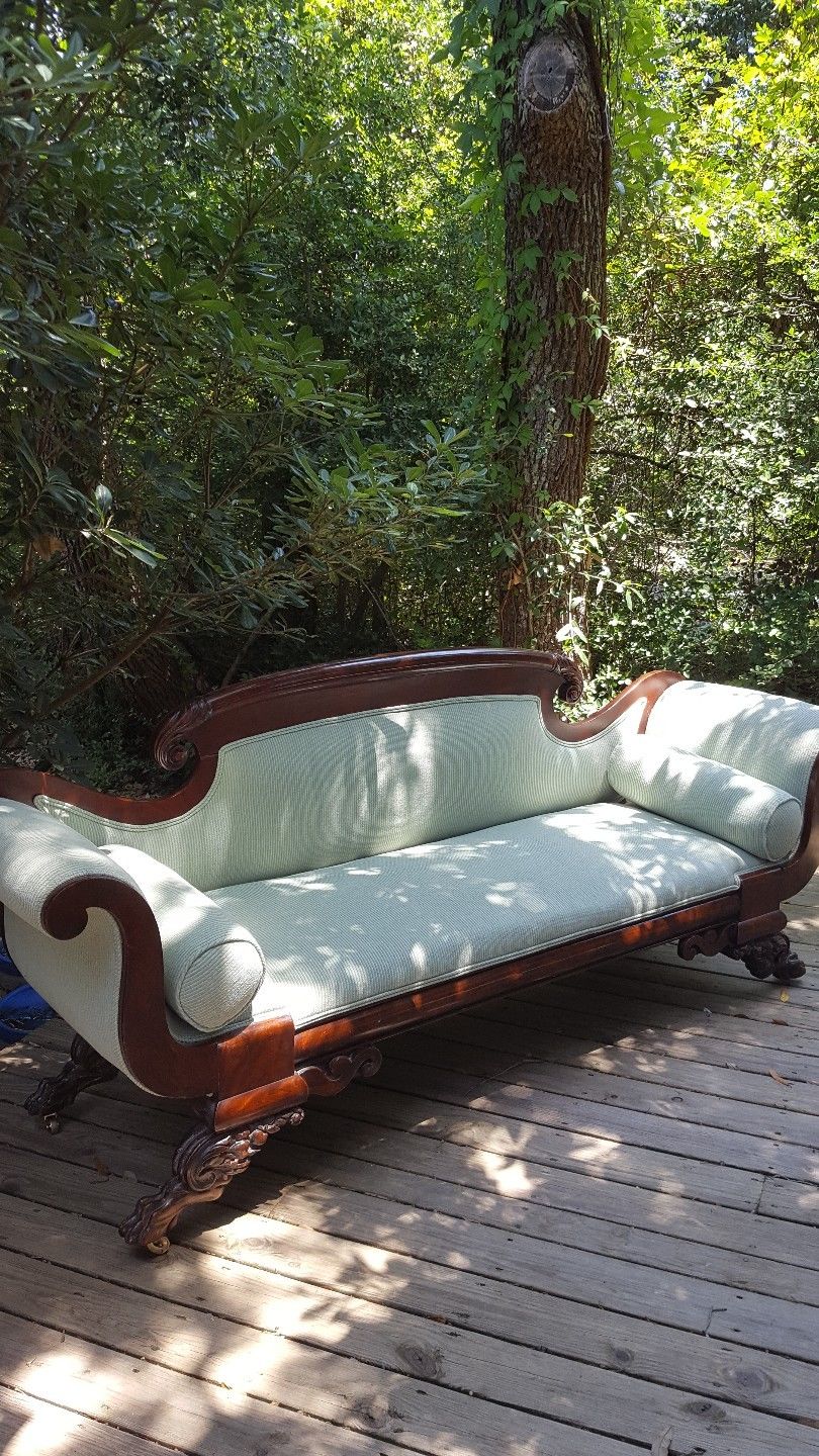 AMERICAN CLASSICAL CARVED MAHOGANY SOFA, EARLY to MID 19th Century