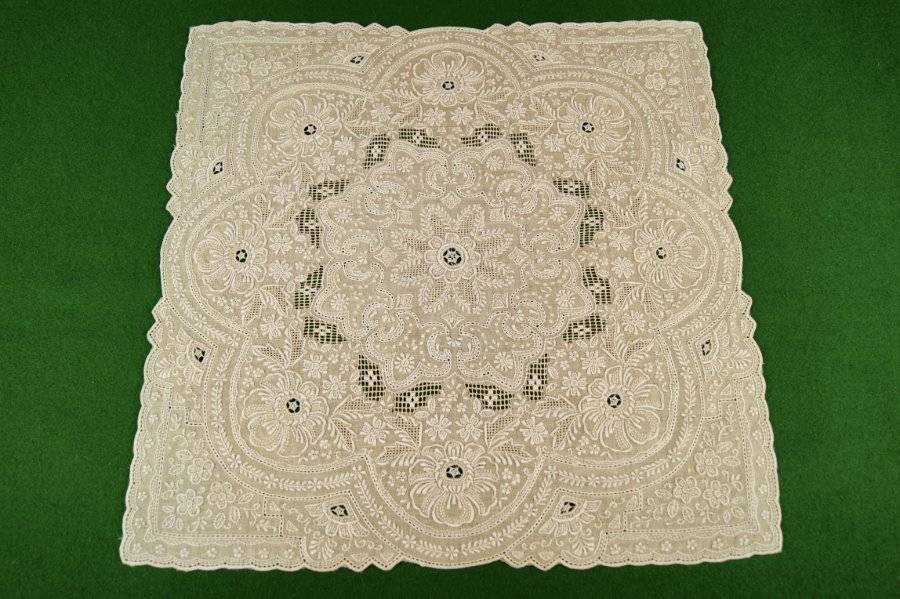 ANTIQUE LINEN WHITEWORK EMBROIDERED & NEEDLELACE WEDDING HANDKERCHIEF