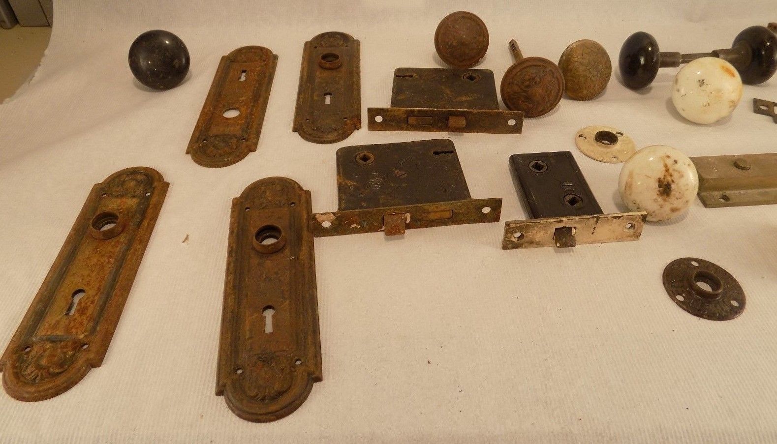 ~~Antique Brass and Porcelian Door Knobs and Lockset Parts ~~