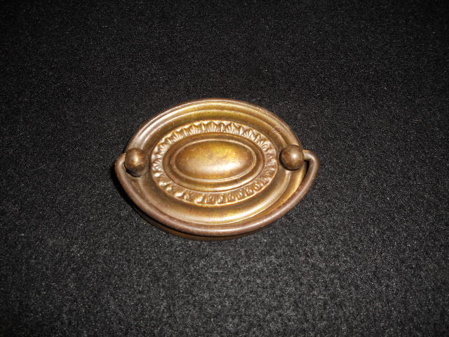 LOOK! Antique/Vtg Hemplewhite Drawer Pull!  LOOK!