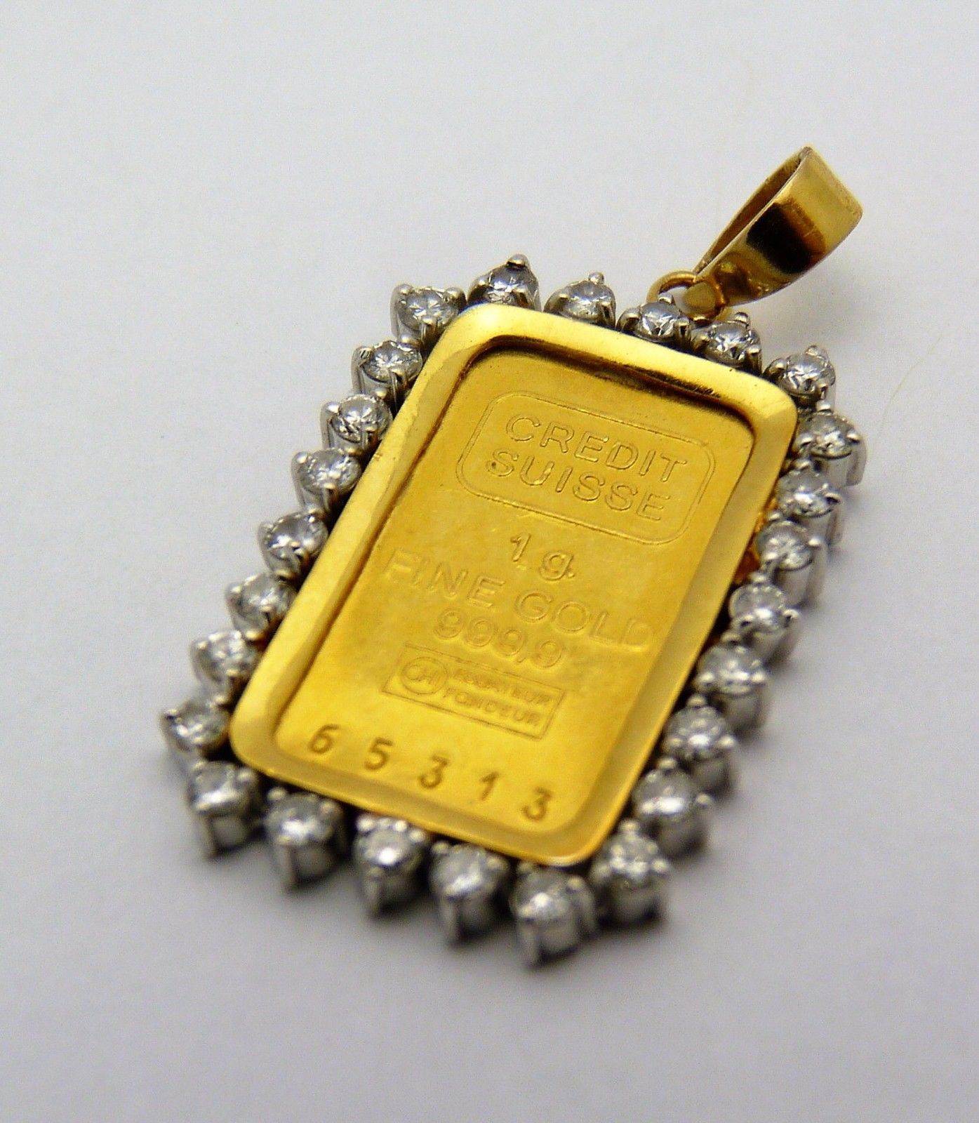 Credit Suisse 1 Gram Fine Gold 999.9  Charm Pendant with 26 stones 0.02pt