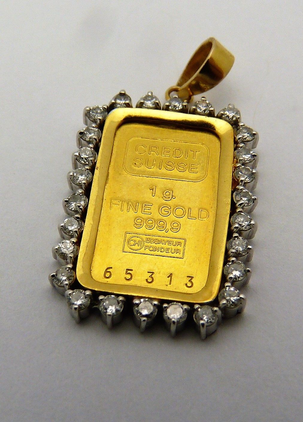 Credit Suisse 1 Gram Fine Gold 999.9  Charm Pendant with 26 stones 0.02pt