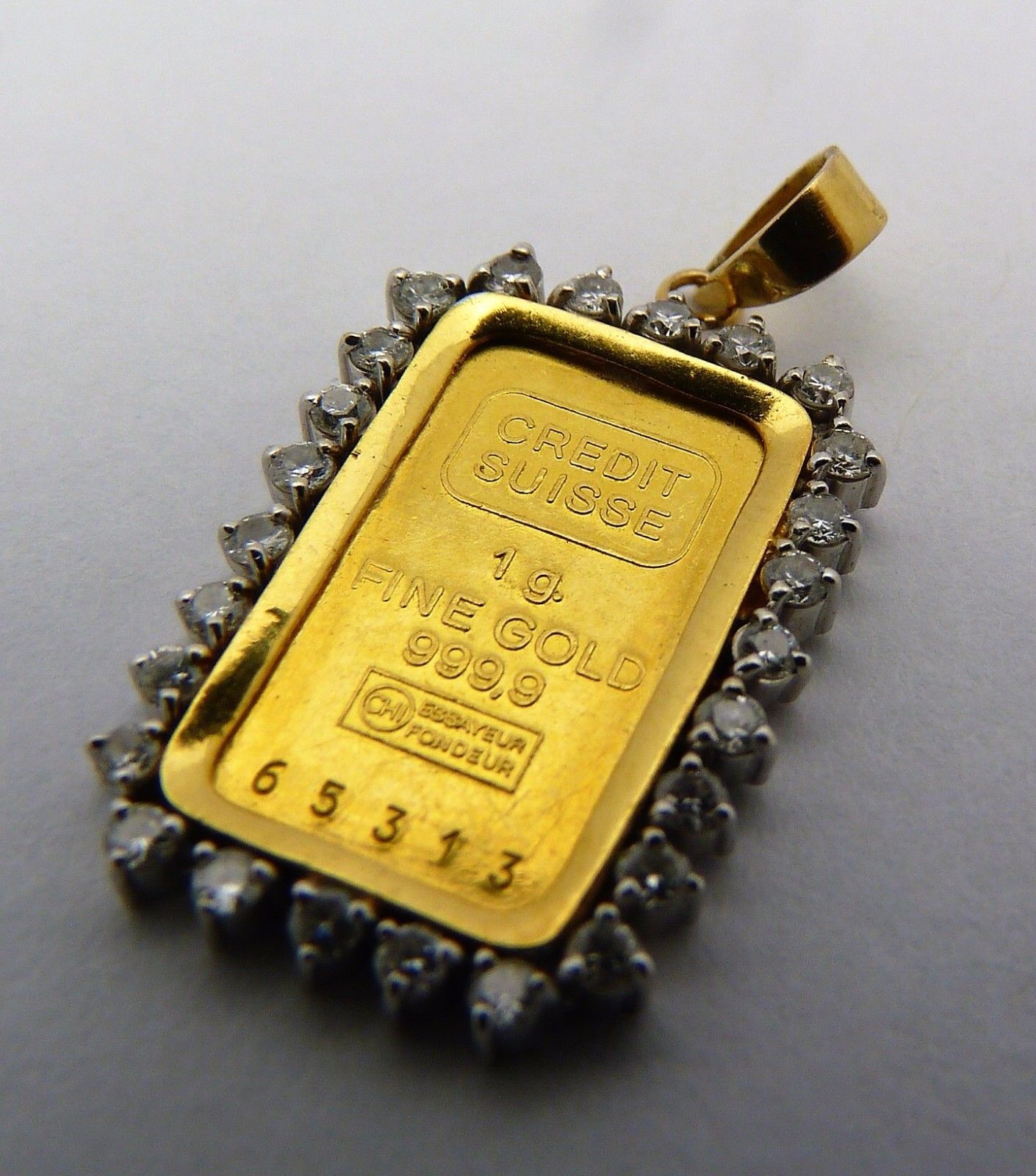 Credit Suisse 1 Gram Fine Gold 999.9  Charm Pendant with 26 stones 0.02pt