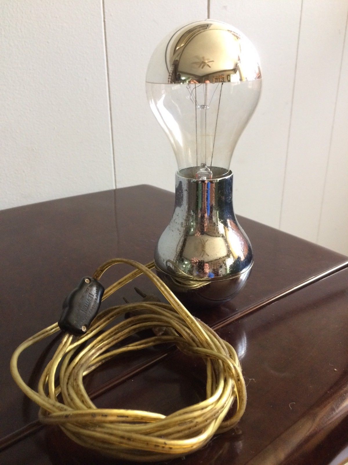 Vtg 1950s Mid Century Modern Chrome Table Lamp EDISON Type old light bulb RARE!!