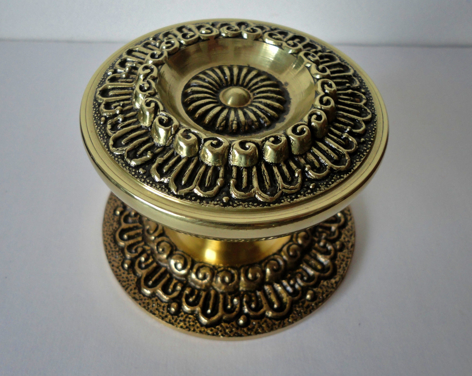 VINTAGE (ANTIQUE) CENTRE / FRONT DOOR KNOB / HANDLE 3" - 75 mm VICTORIAN STYLE