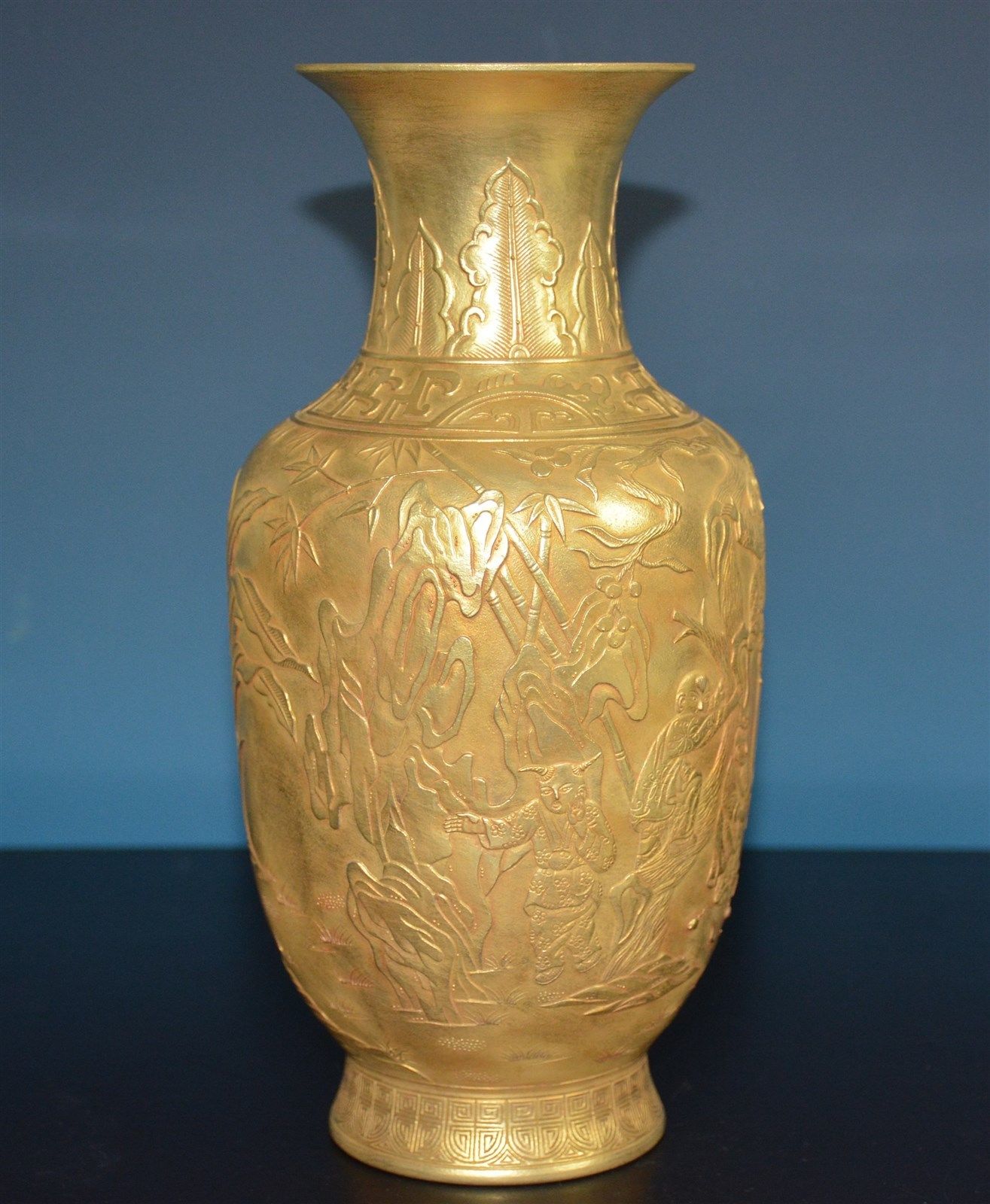 ULTRA RARE CHINESE FULLY GILDED PORCELAIN VASE MARKED QIANLONG T9107