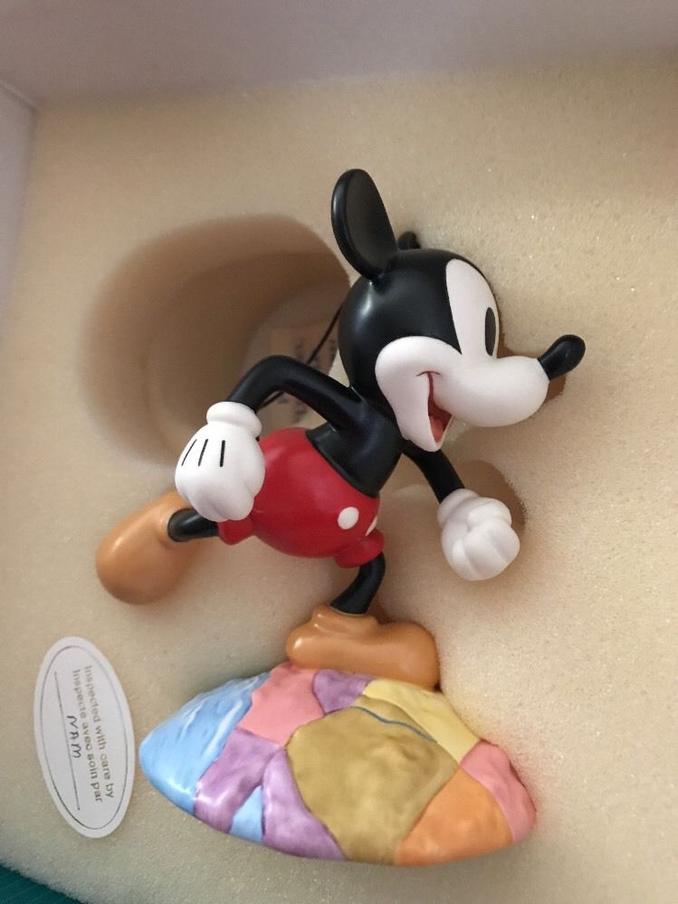 WDCC DISNEY CLASSICS MICKEY MOUSE ON TOP OF THE WORLD THRU THE MIRROR RETIRED 00