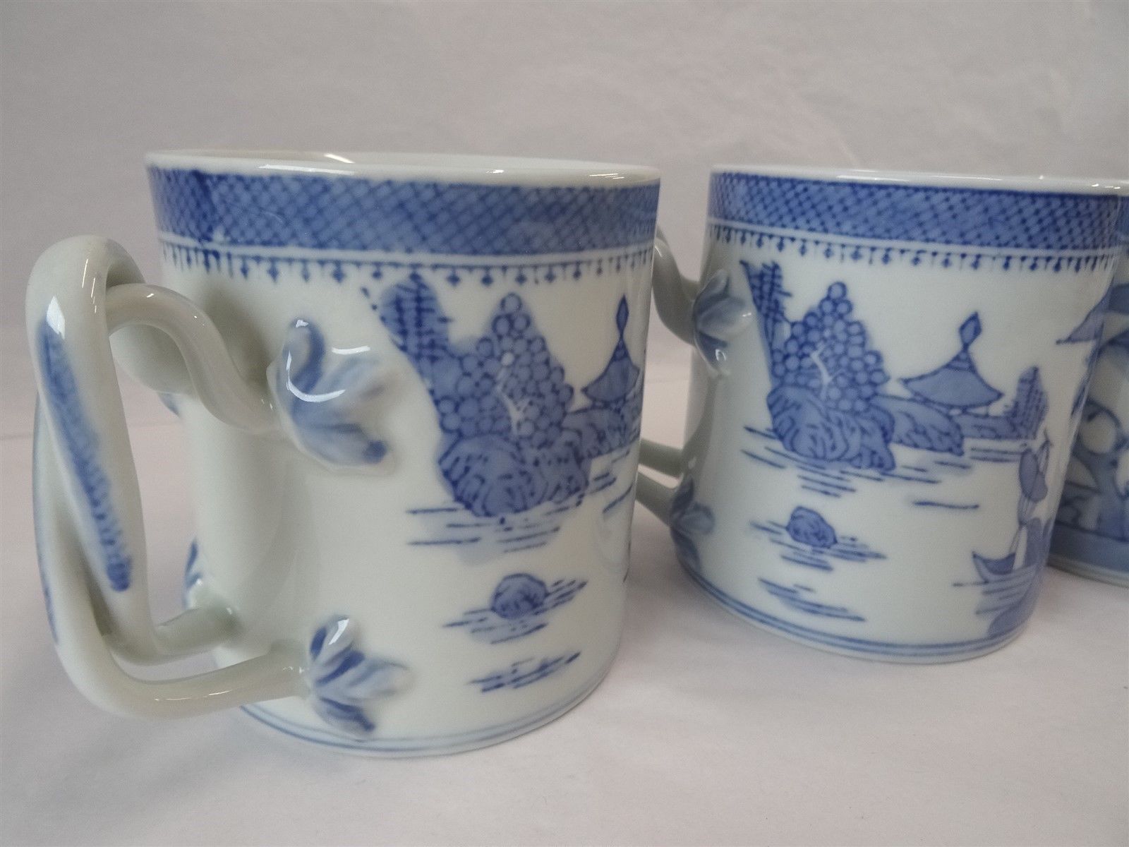 CHINESE BLUE & WHITE CHINA HANDLED MUGS - SET OF 4