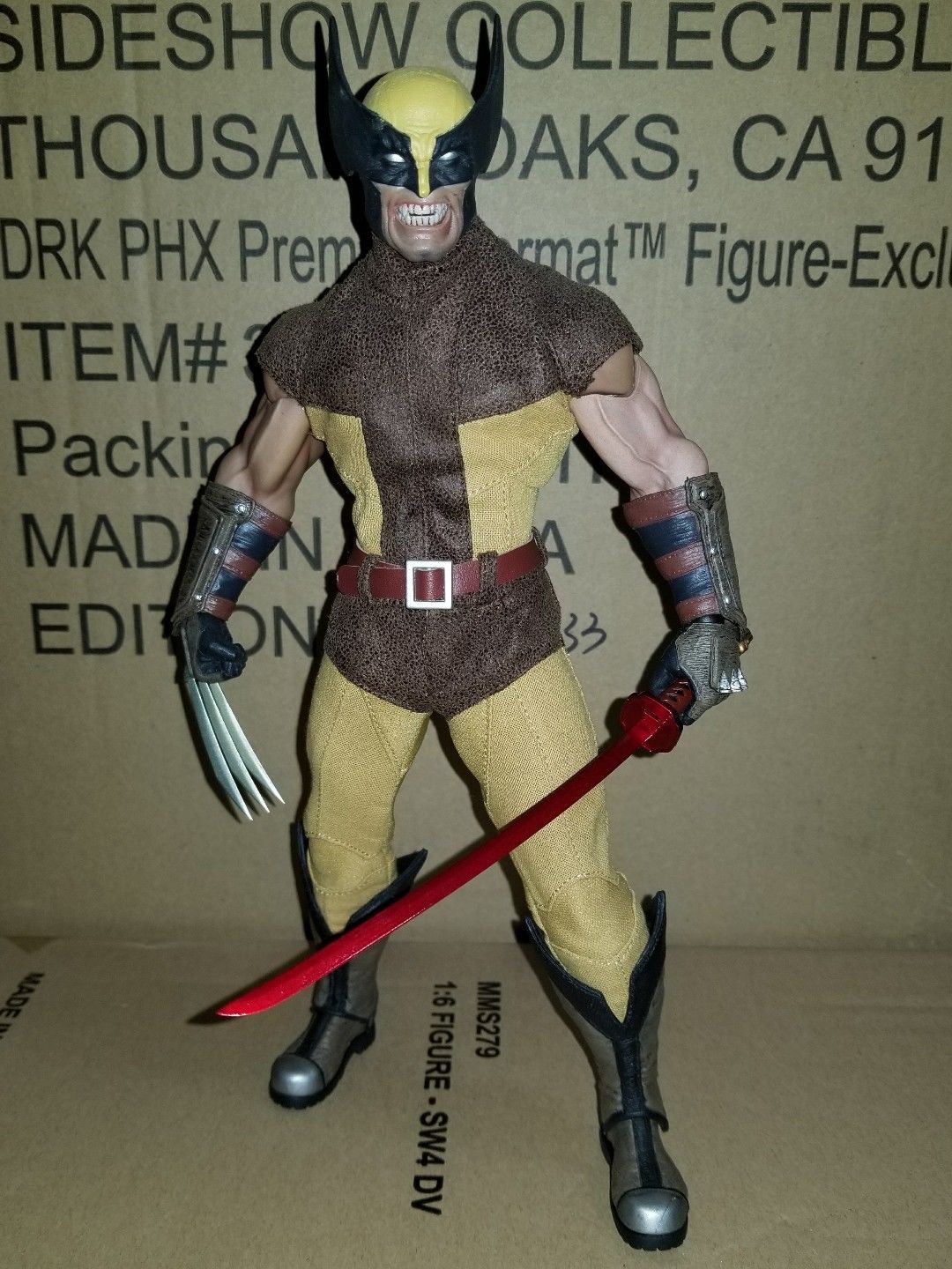 Wolverine 1/6 Scale Figure Sideshow Collectibles EXCLUSIVE / X-Men not Hot Toys