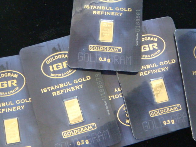 .999 GOLD GRAM IGR ISTANBUL GOLD REFINERY .5 GRAM BAR IN CERTIFICATE.