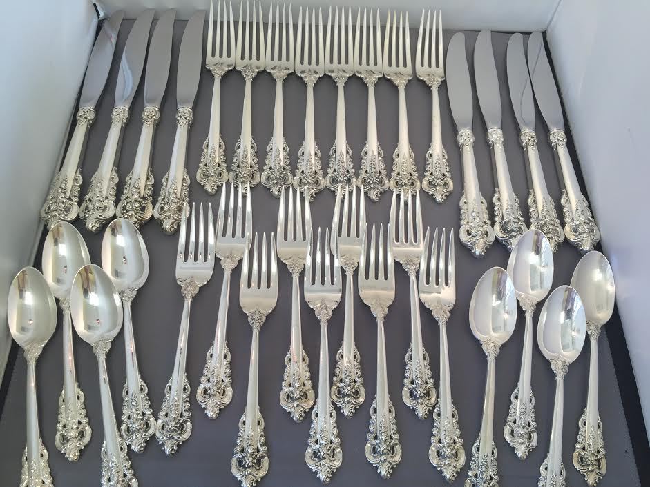 32 Piece Set in Grande Baroque by Wallace, 1941 Sterling Silver