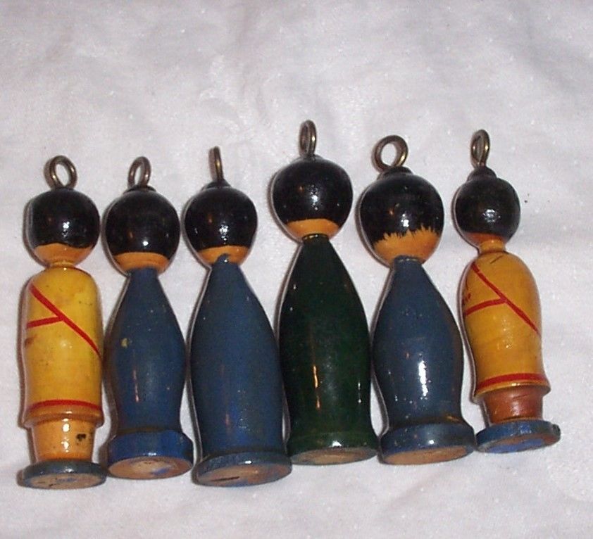 Vintage Wood Oriental People Figures, Collectible  Christmas Ornaments