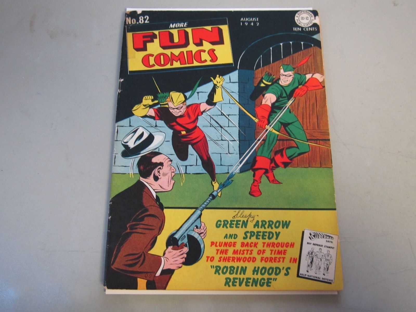 MORE FUN COMICS #82 COMIC BOOK 1942  Green Arrow Cover