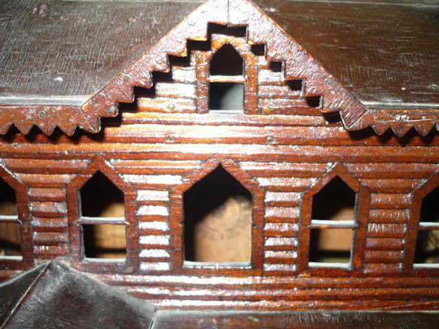 ANTIQUE 19TH CENTURY WOODEN MINIATURE COLONIAL HOUSE MODEL 9"