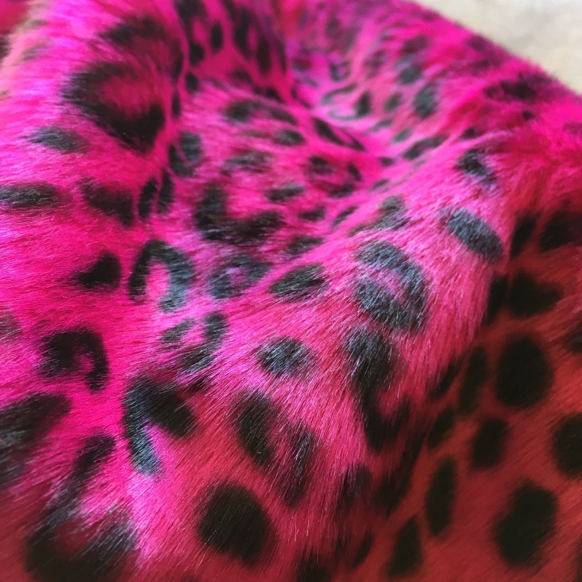 ' Fuchsia Leopard  ' - bright & quirky - faux fur fabric - furaddiction