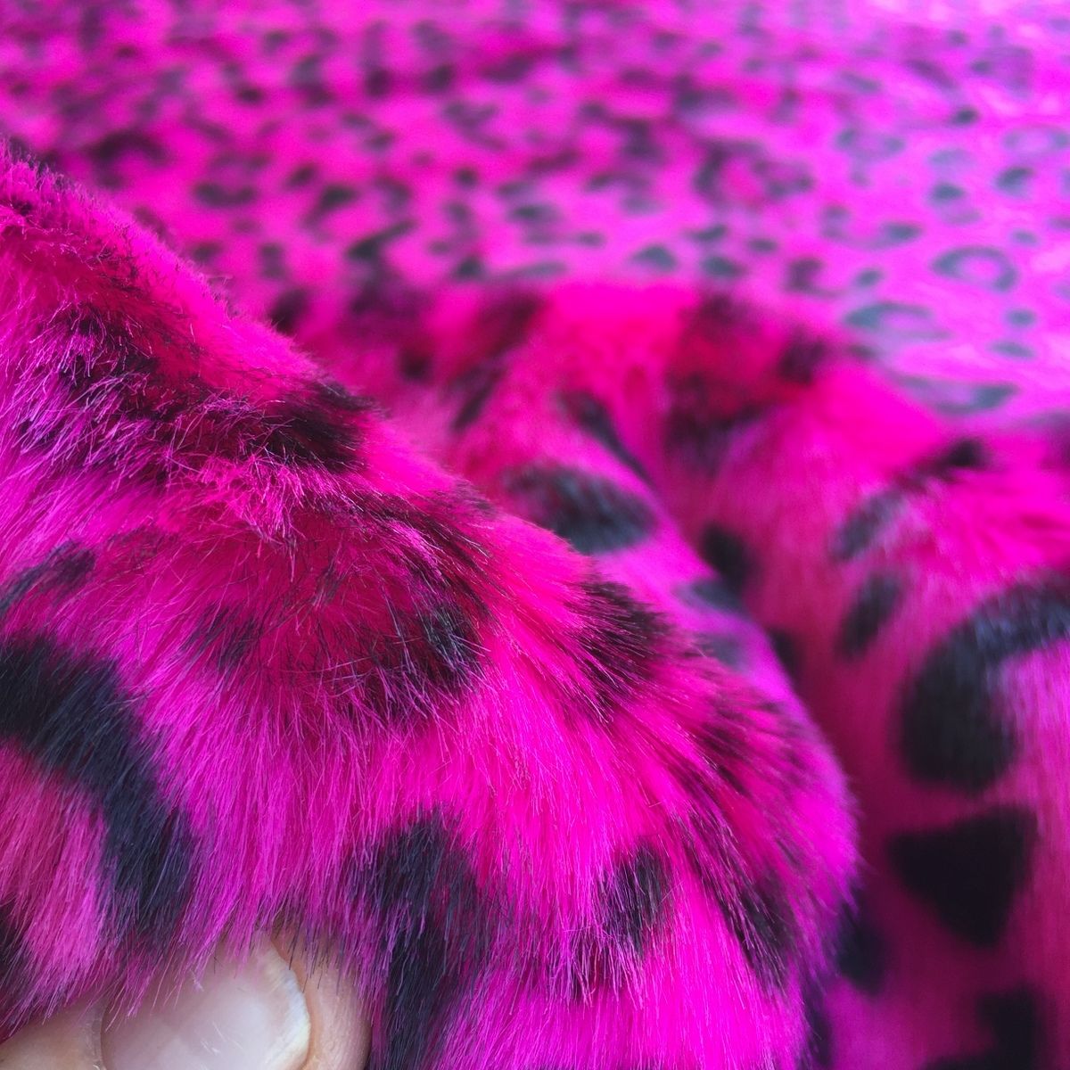 ' Fuchsia Leopard  ' - bright & quirky - faux fur fabric - furaddiction