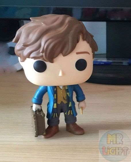 Funko Pop Fantastic Beasts Newt Scamander With Case Collectable Vinyl Figure Toy