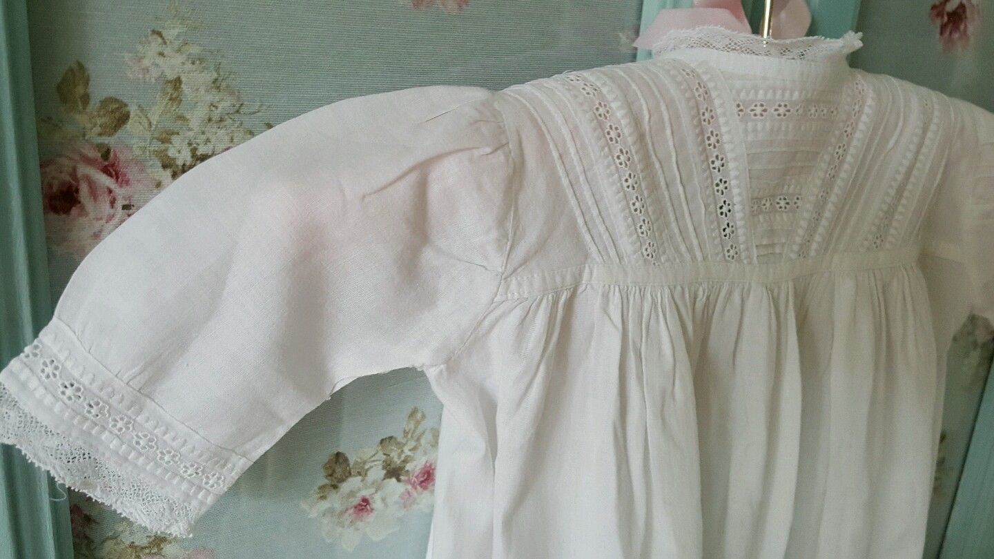 Antique vintage christening gown embroidery *lace*lorn linen beautiful