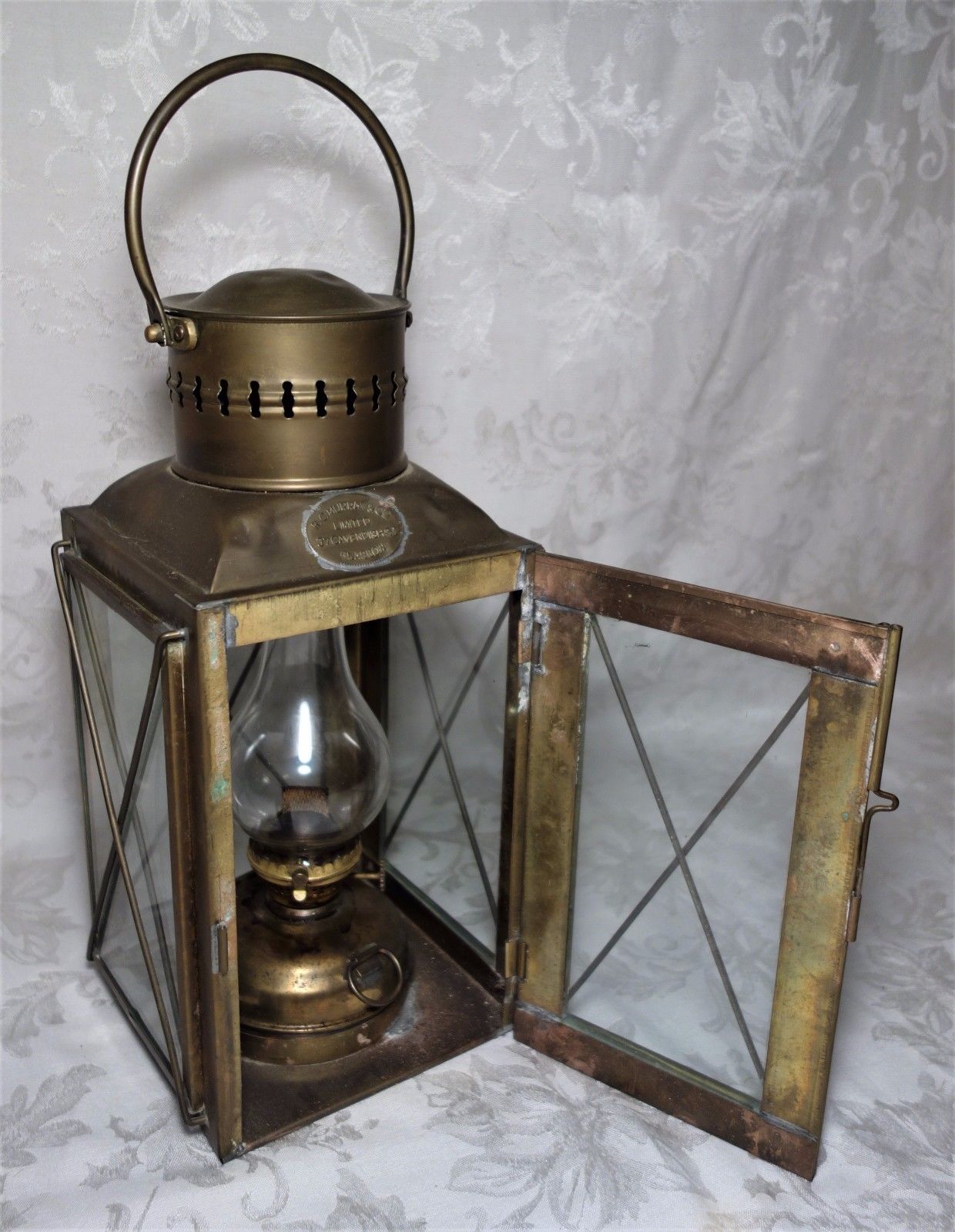 Antique RC Murray & Co Antique Ship's Brass Maritime Lantern Oil Lamp Nautical