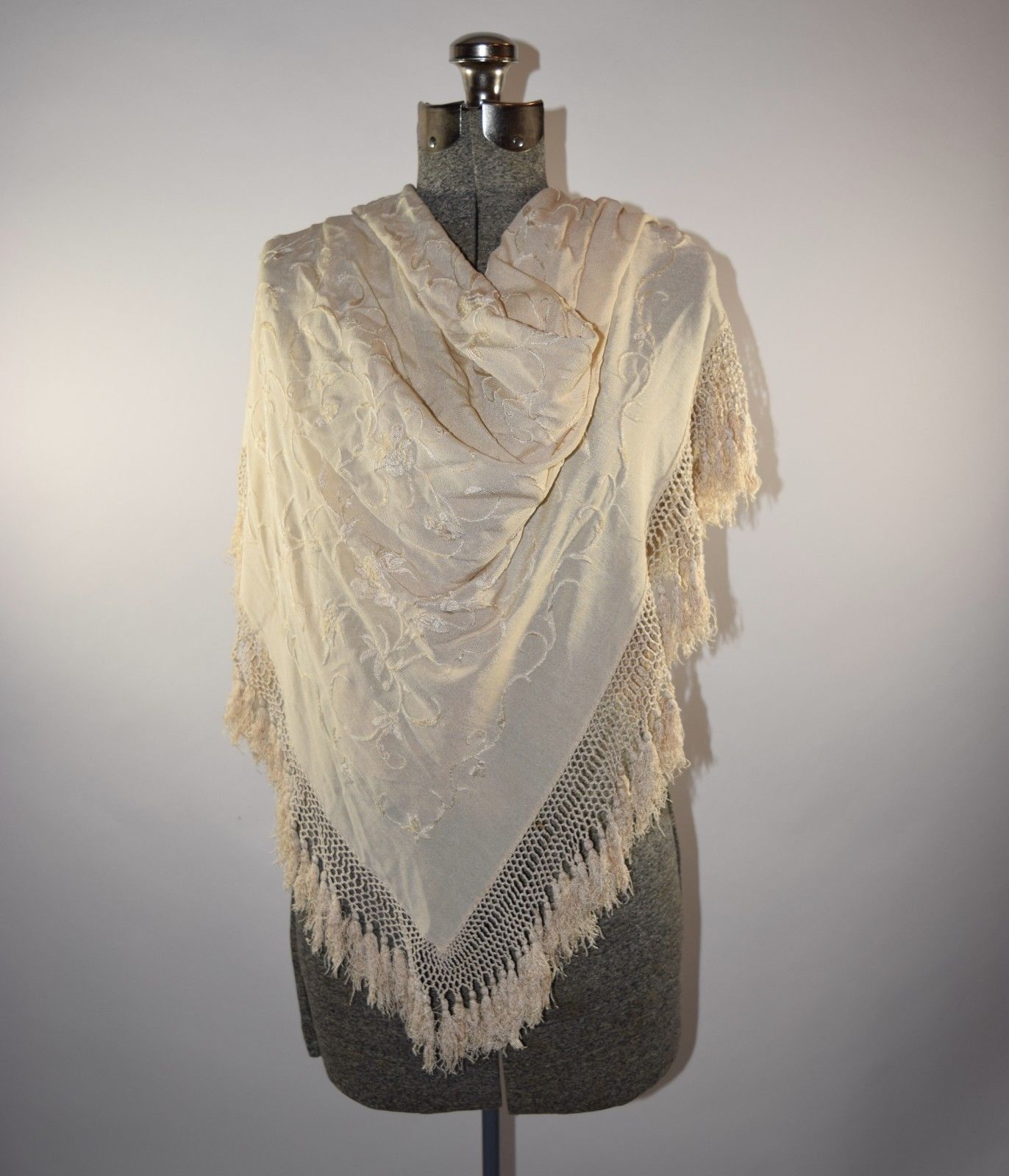 Antique 1910s 20s cream silk embroidered piano shawl Victorian wedding shawl