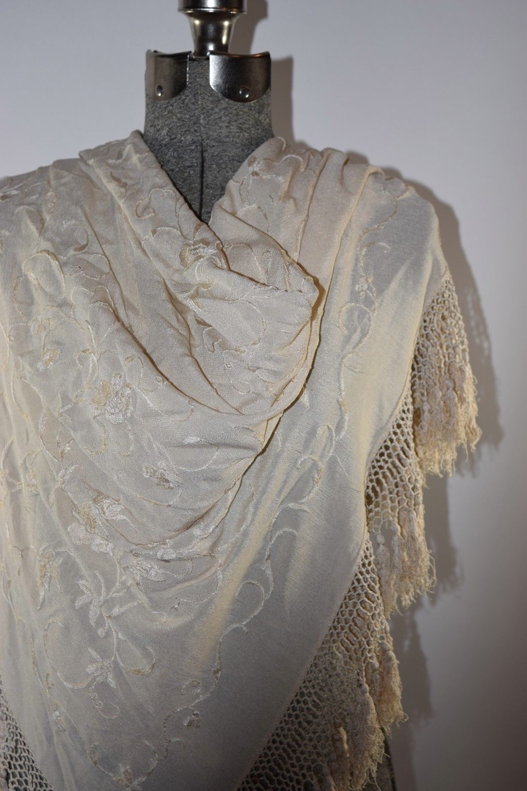 Antique 1910s 20s cream silk embroidered piano shawl Victorian wedding shawl