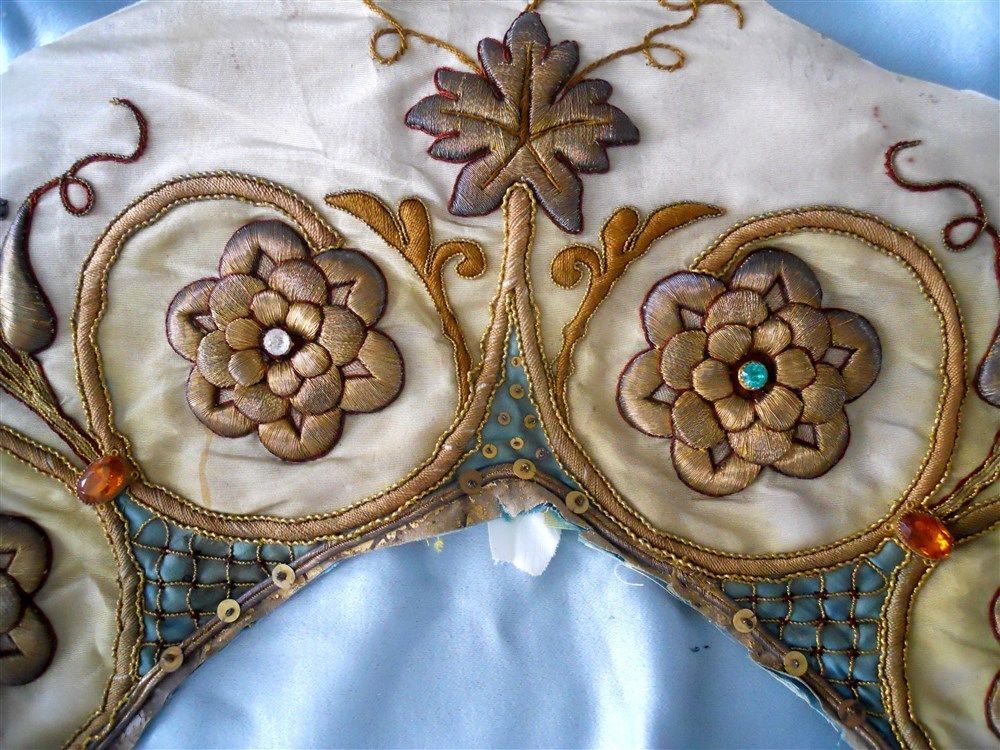 Stumpwork  metallic embroidery French antique 19th-century rhinestones