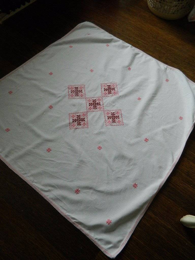 Vintage linen hand embroidered tablecloth - pink Hardanger embroidery