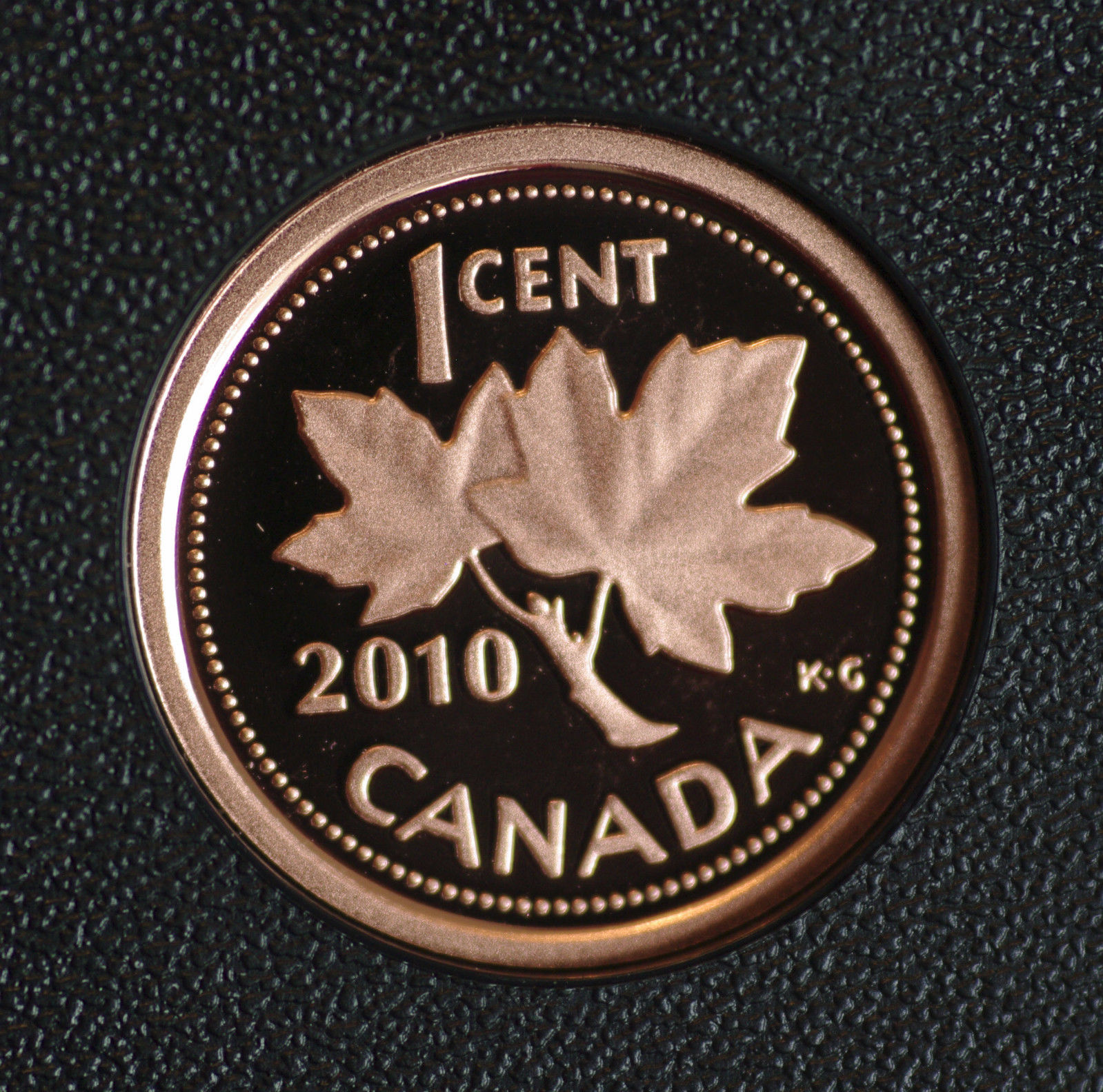 2010 Canada Classic design 1 cent coin in pure copper-  in proof finish