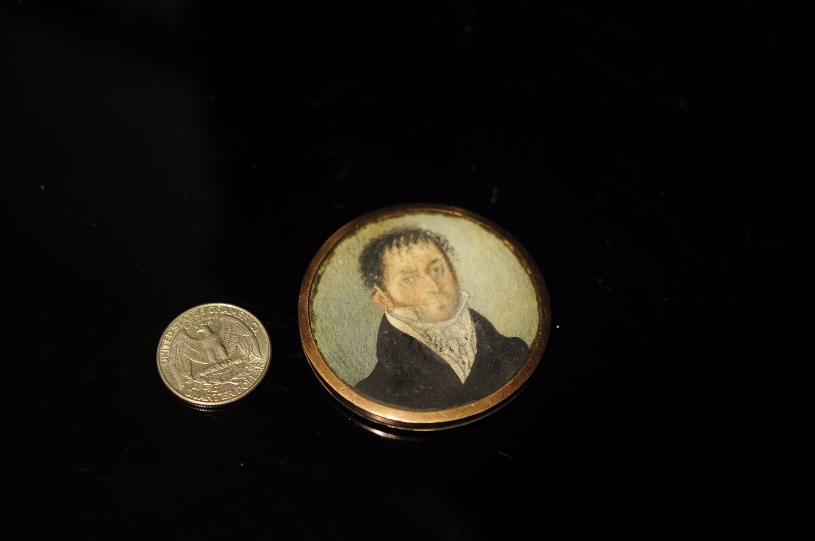 ANTIQUE 18TH CENTURY MINIATURE  PORTRAIT PAINTING OF A MAN