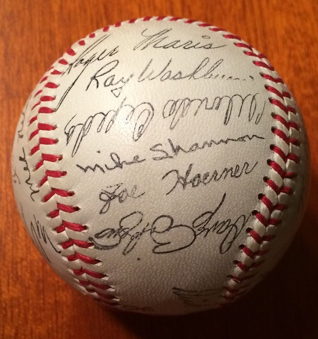 St. Louis Cardinals 1968 Team Signed Facsimile Baseball Roger Maris Curt Flood