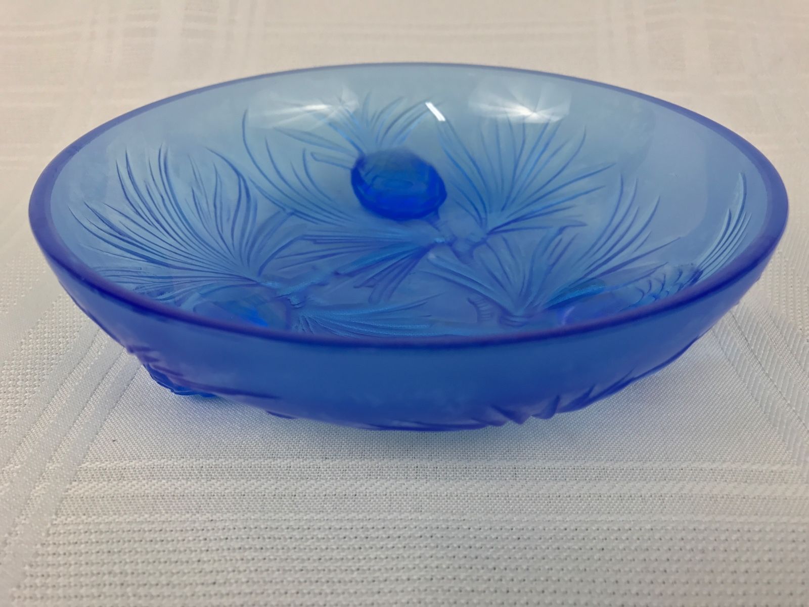 Verlys Vintage French Art Glass 6 1/4" Footed Blue Pine Cone Bowl Signed