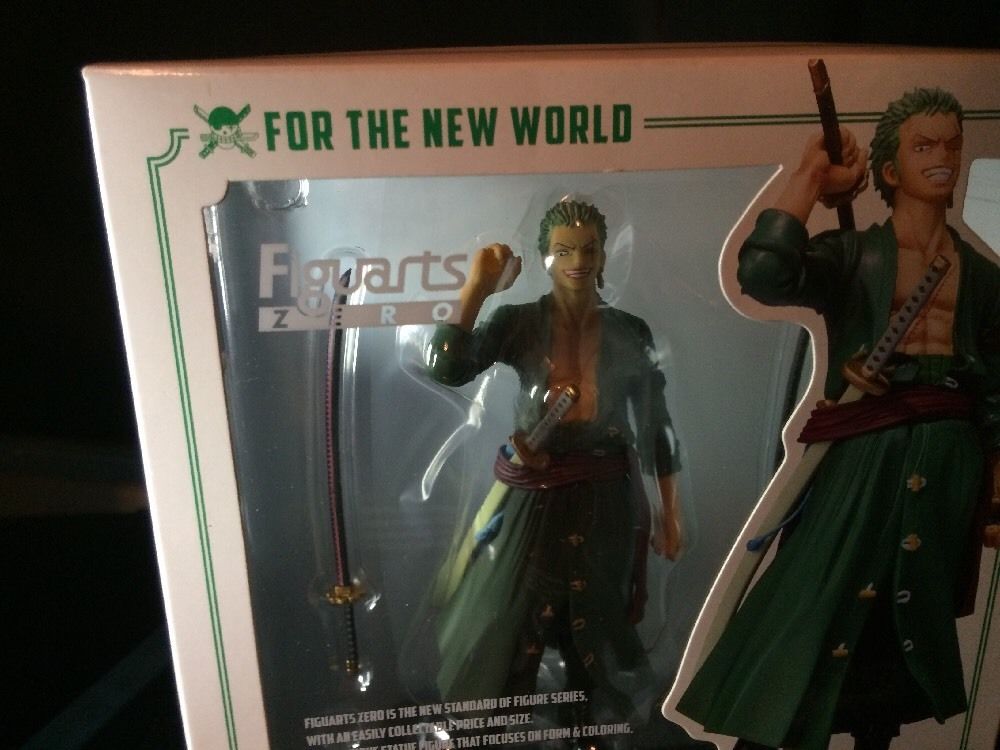 BANDAI Figuarts One Piece RORONOA ZORO NEW WORLD Ver PVC Figure JAPAN