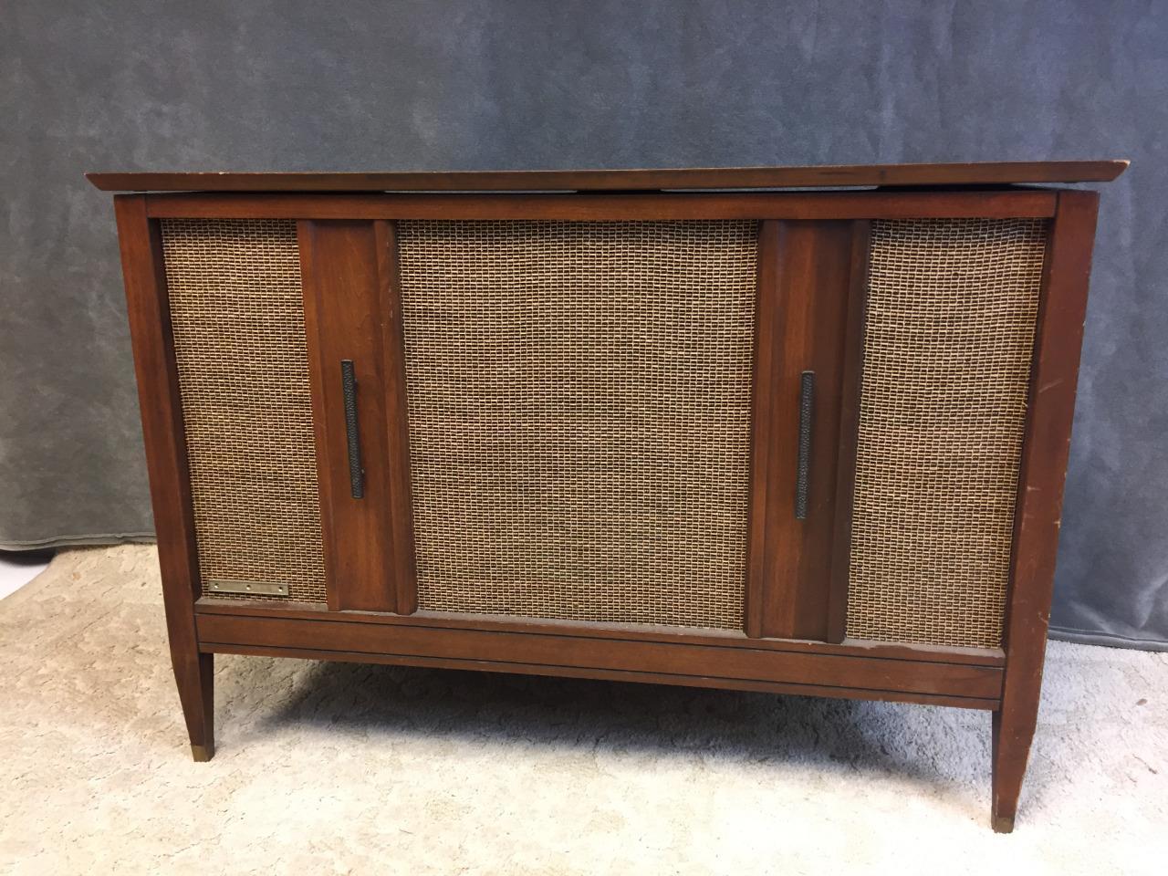 Vintage DANISH MODERN RECORD CONSOLE credenza cabinet mid century bar table 60s