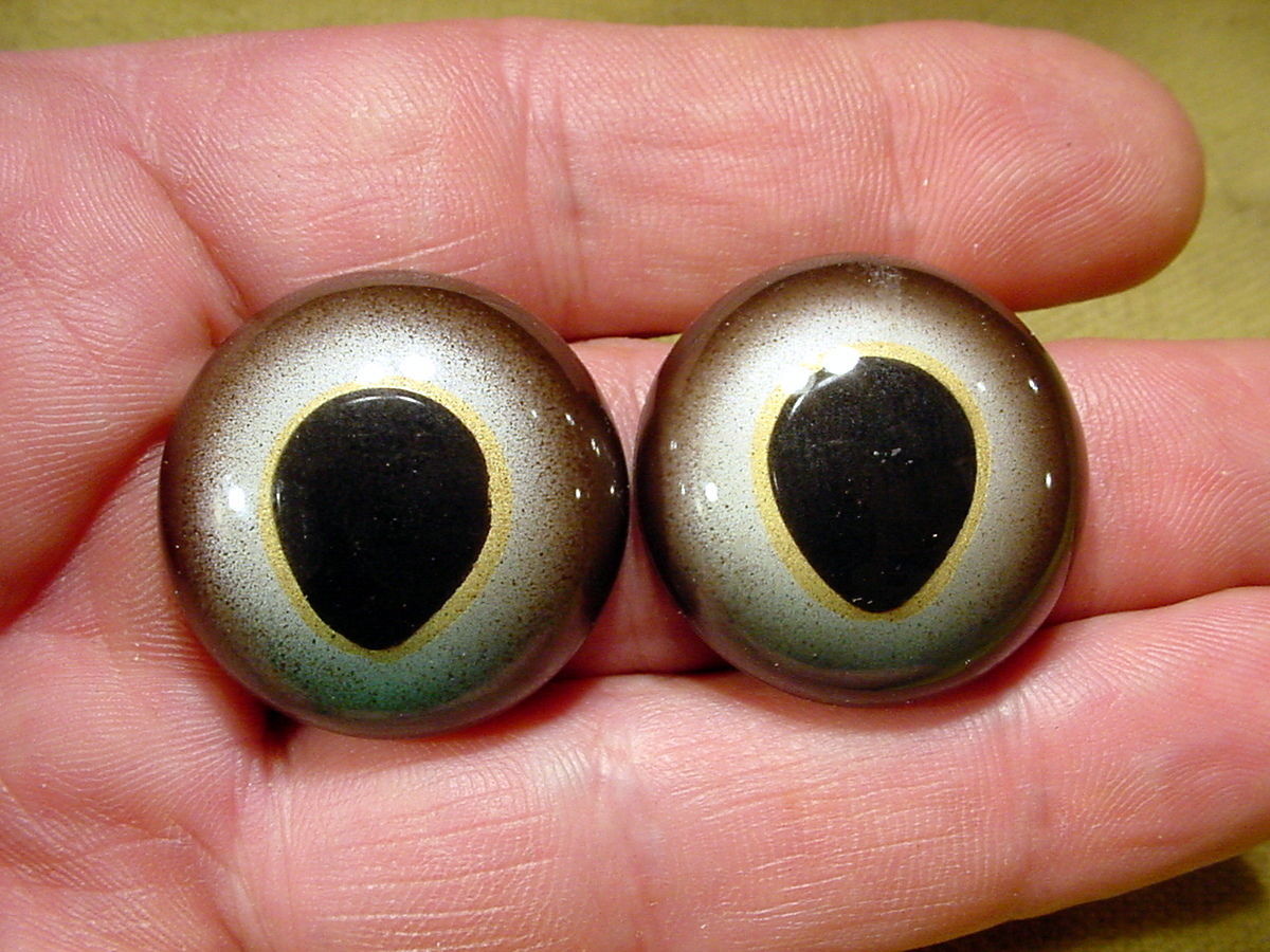 a pair vintage solid Glass Eyes size 28 mm teady bear taxidermy age 1910 A 1100