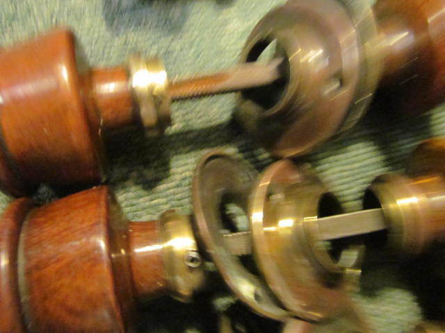 18 Vintage WOODEN & BRASS Door Knobs / Handles   -AF334-