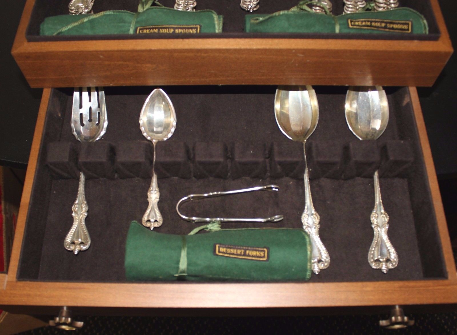 Towle Sterling Silver Flatware Set ~ Old Colonial ~ Service for 8 ~ 69 pieces