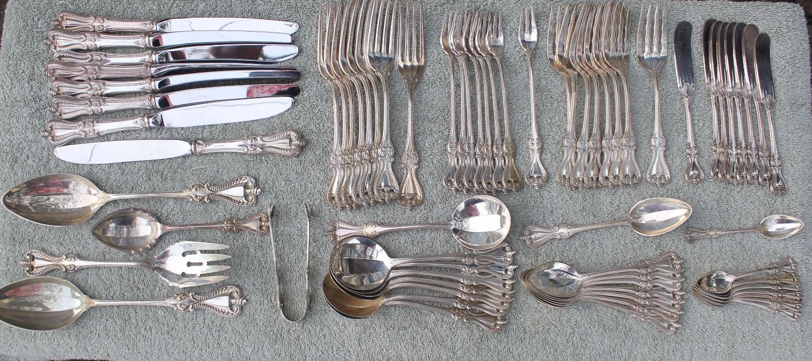 Towle Sterling Silver Flatware Set ~ Old Colonial ~ Service for 8 ~ 69 pieces