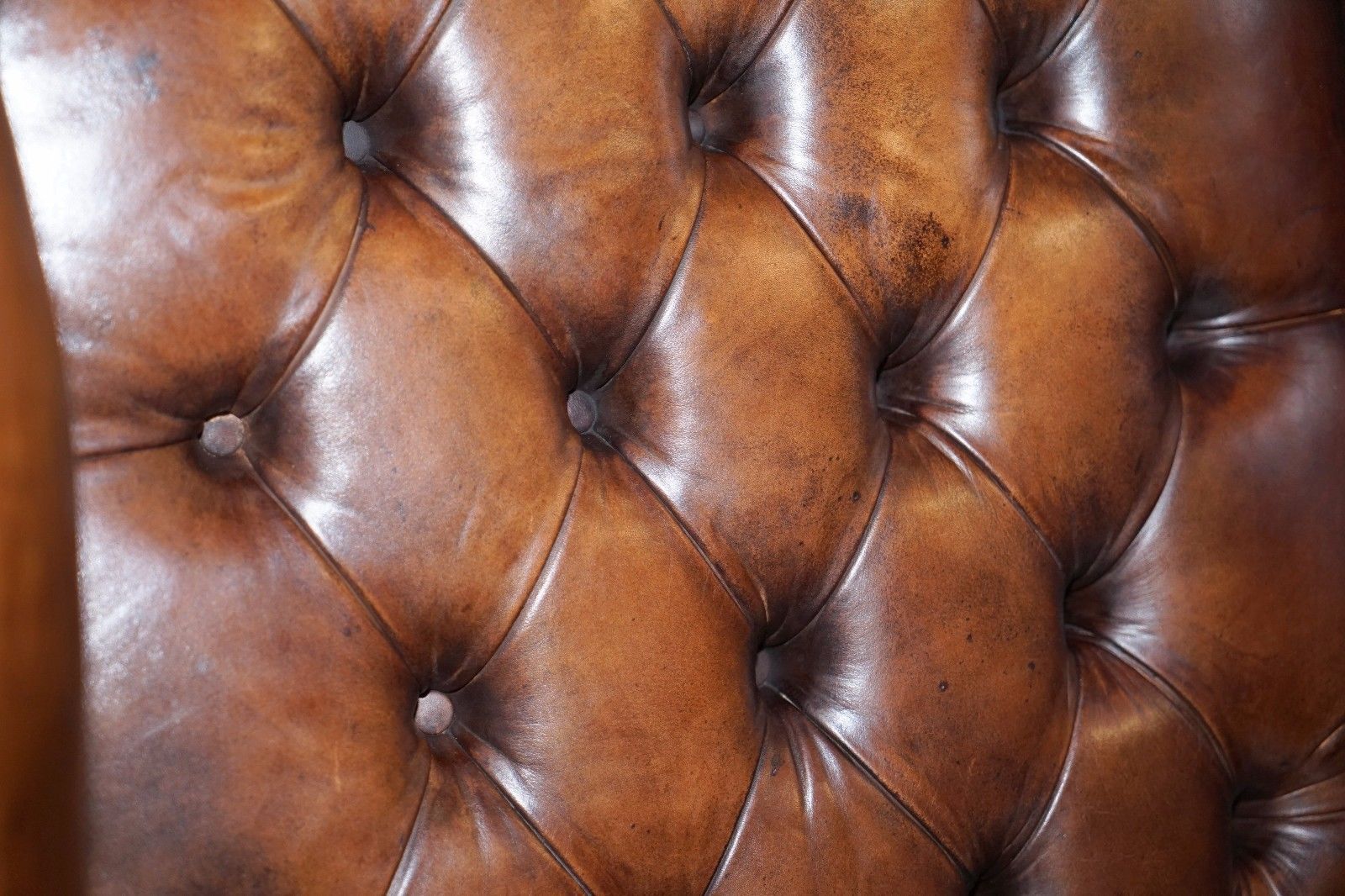 PAIR OF CHESTERFIELD VINTAGE BROWN LEATHER GEORGIAN STYLE WINGBACK ARMCHAIRS